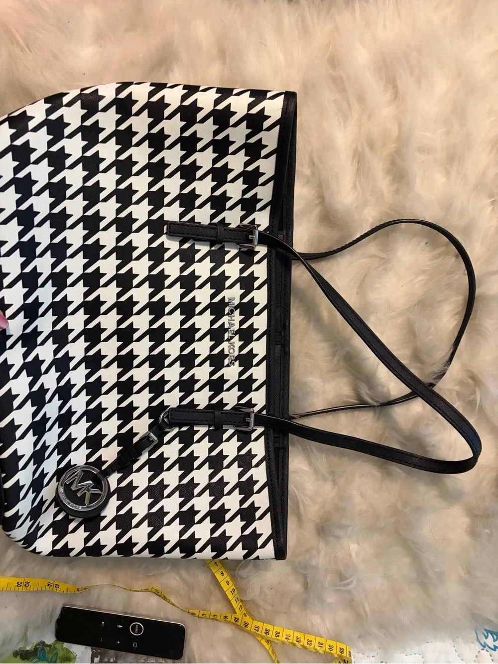Michael Kors houndstooth Black/white Leather Tote with Interior Zip Pocket